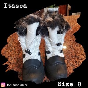 Itasca Black/ White Fur Trimmed Boots NWOT  Sz 8